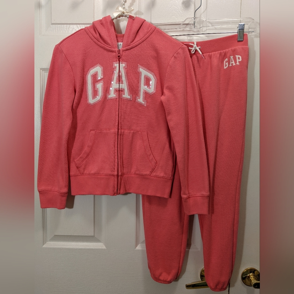 GAP Girls Size L (10) Pink Sweatsuit with Pink Sequence Outlined White Logo